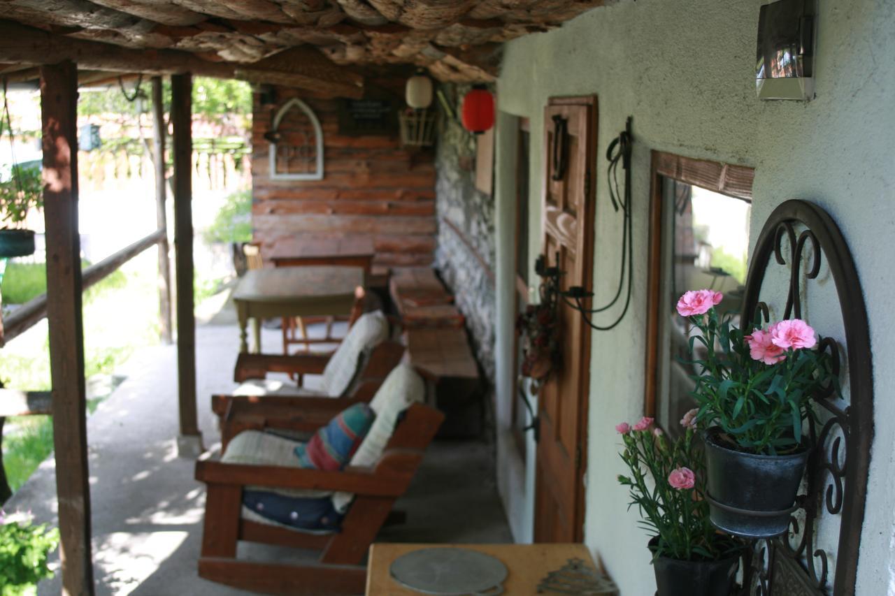 Guest House Kamenik 야고디나 외부 사진